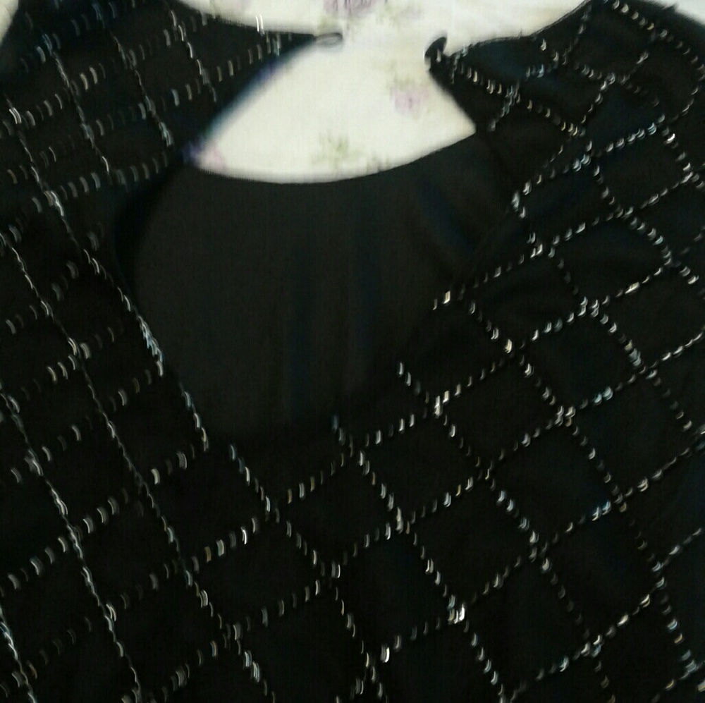 Dress - Picture 5 of 6